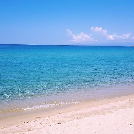 Sun Sea And Relax Villetta A Due Passi Dal Mare 솔라나스 외부 사진
